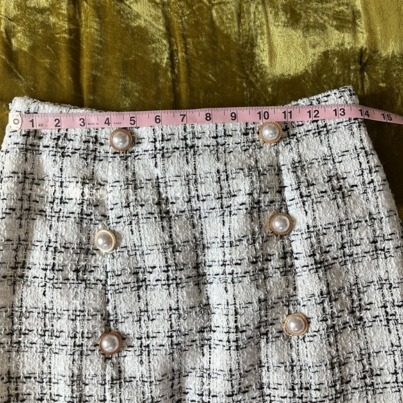 High Waist Tweed Plaid Mini Skirt - Picture 15 of 16